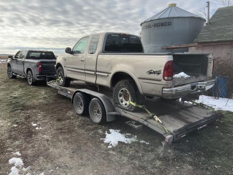 GetMyScrapCar | Scrap Truck and Trailer Ready for Recycling