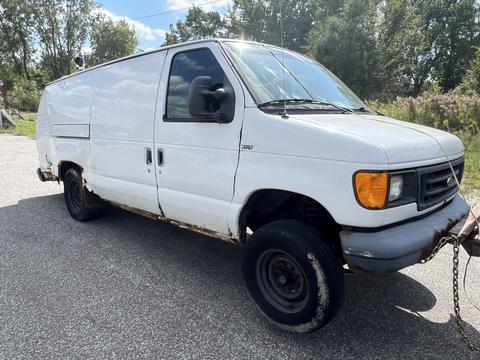 GetMyScrapCar | 1990s Ford E-Series Van for Junk Car Removal